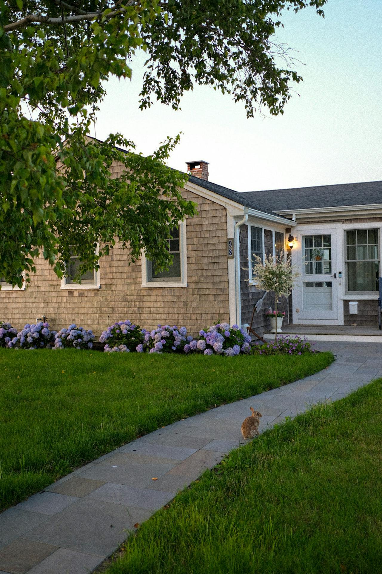 How Board and Batten Siding Can Transform Your Home’s Exterior