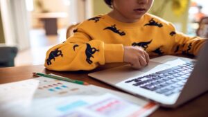 4 Easy Tips to Keep Your Kids Safe Online