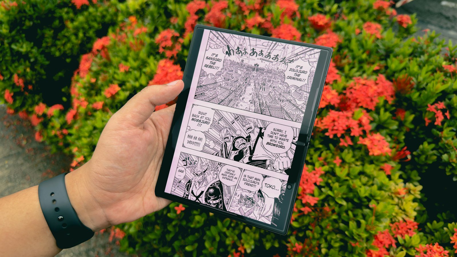 Reading manga on a phone through an official manga app